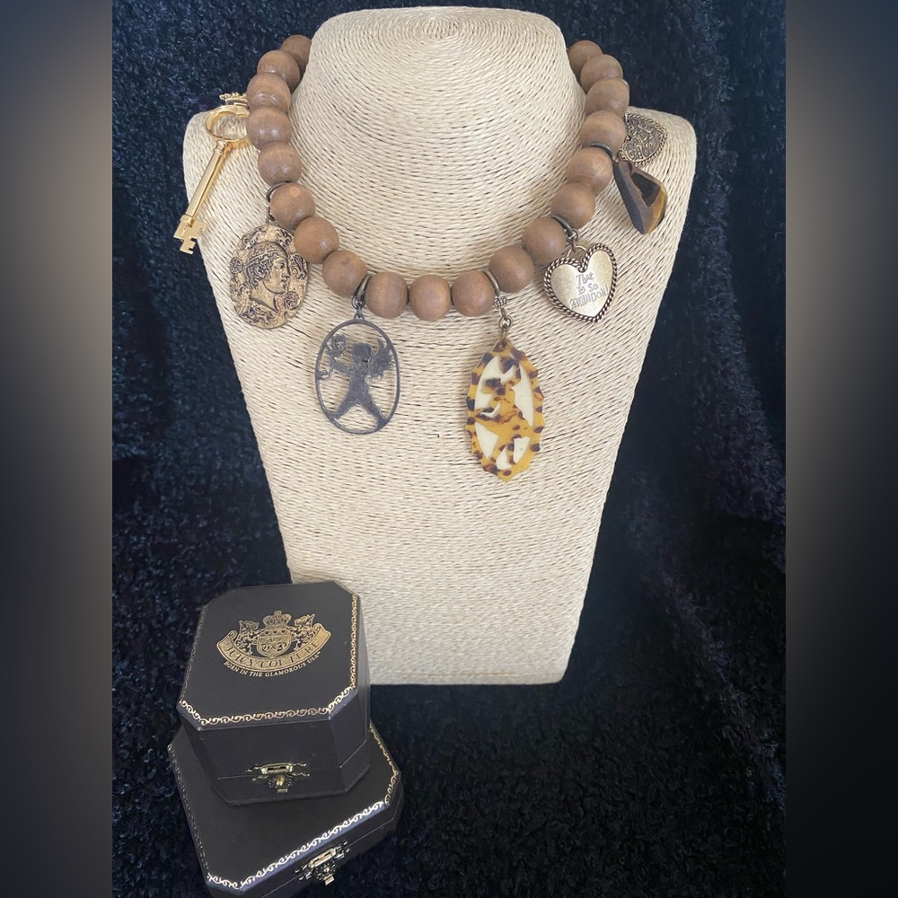Authentic JUICY COUTURE Multi Charm Tiger Eye Tortoise Wood Choker